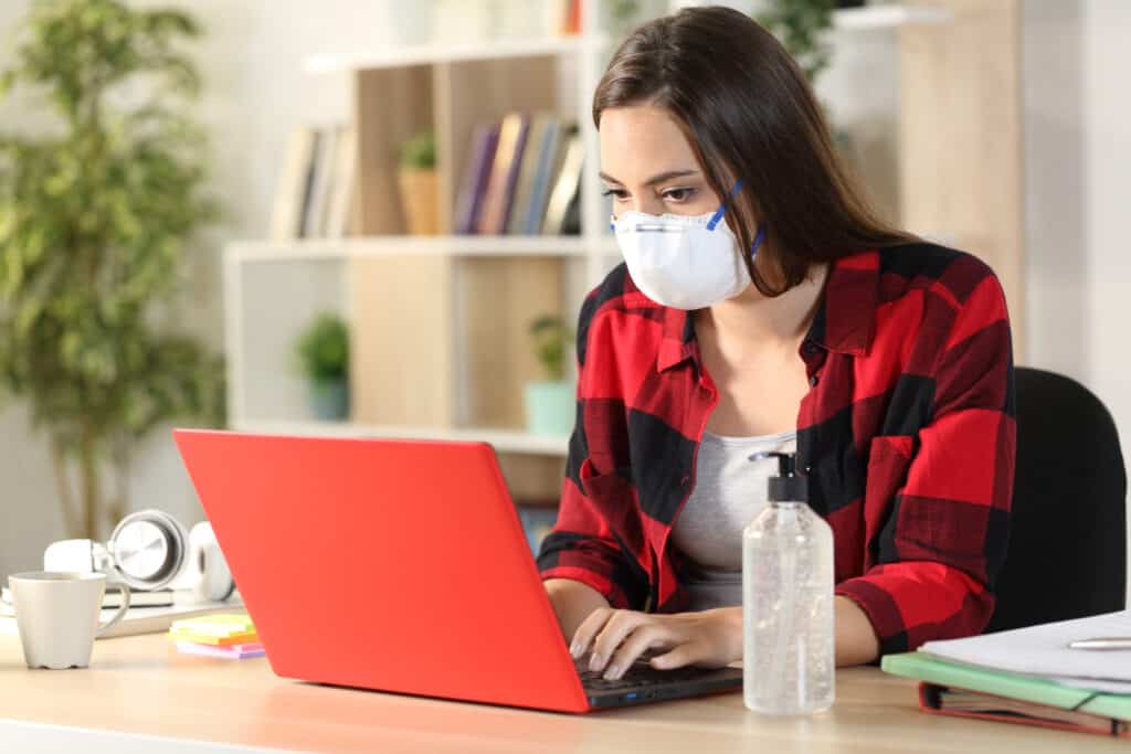 Exploring the Advantages of Health and Safety eLearning in UK Workplaces